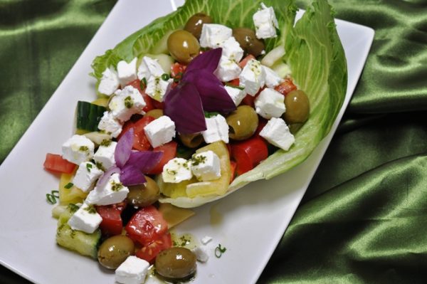 gluténmentes görög saláta