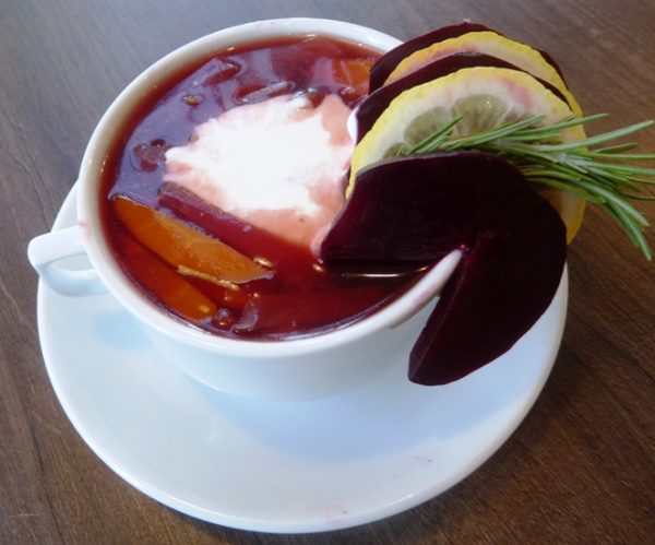 Sokzöldséges borcsleves gluténmentes