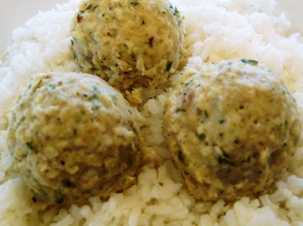 Főtt csibegombóc rizzsel gluténmentes